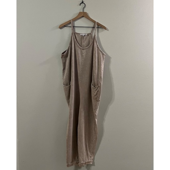 Sincerely Jules - V-Neck Sleeveless Mineral Wash Tan Harem Pant Jumpsuit - XL - Picture 2 of 6
